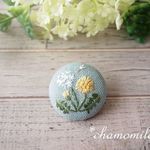 たんぽぽの刺繍ブローチ