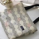 春色ドットフラワーのトートバック　Ｌ
