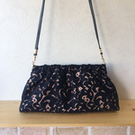 黒レースのショルダーバッグ  27cm