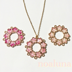 桜リースのネックレス