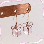 天然石ローズクォーツカットキューブ🎁のピアス／イヤリング