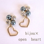 bijou × open heartのピアス/イヤリング