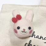 入園.卒園のお祝いに☆うさちゃんブローチ