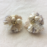 【再販】ふわふわお花イヤリング