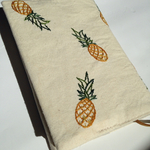 【tomoheart様】専用ページ パイナップル刺繍のブックカバー