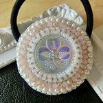 ガラスボタンのビーズ刺繍ヘアゴム