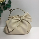 Ⅱ小さいけれどスグレモノ口金バッグリボンCREAM
