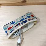 くじらの携帯充電器コードケース