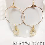 綺麗なフープピアス
