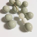 【再販２】４個16mm アクリル ラウンド ビーズ ソープストーン