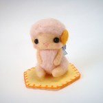 もふっとひつじさん　ピンク色　羊毛フェルト　ヘキサゴンマット付