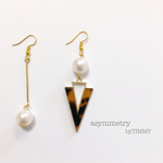 アシンメトリー べっ甲 パールピアス