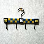 フック付きハンガー(タイルでリメイク)