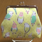 鳥柄ゴールドがま口ポーチ
