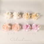 〈 樹脂イヤリング 〉全6色 ＊ パールとフラワーキャッチのイヤリング ＊