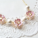 桜とコットンパールのネックレス