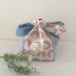 結ぶ巾着袋☆お弁当袋☆小物入れ☆シロクマとストライプ☆ピンク