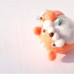 よじよじシマリス「どんぐり食べすぎた～」　Manmaru ストラップ