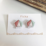 爽やか刺繍ピアス