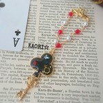 赤か黒か？トランプキーのバッグチャーム(クローバー)