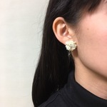 〈パープル〉フワフワ・ピアス