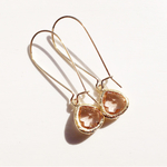 ピンクシャンパンゴールドピアス