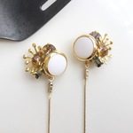 白＆グレージュ＋ロングチェーン  ピアス