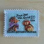 切手みたいな刺繍ブローチ