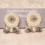 ビーズ刺繍 ビジューピアス