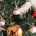 キュートなどんぐり帽子のクリスマスオーナメント