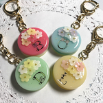 再販！選べる4種類♪イニシャル入り☆flowerブーケケーキのキーホルダー