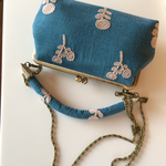 ワンハンドルつきミナ bonheurがま口bag