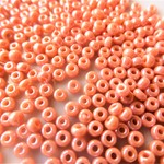 チェコシードビーズ　ピンクパールピンク２ｍｍ