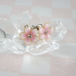 【オーダー】ちっちゃなほんのり桜のチタンピアス