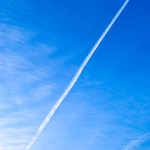 aoi【写真と暮らす】空の架け橋　２L　空色　飛行機雲