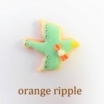 クッキーみたいな　小鳥さん　ブローチ　<ミントグリーン>