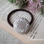 ホワイトリースの刺繍ヘアゴム（生成り）