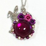 ❗4/1まで1500円❗ うさぎ ワインカラーのシルバーネックレス たまご 薔薇 レジン パール ビジュー 送料無料 