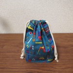 ちょっと大きめマチ付きコップ袋（お名前タグ付き）働くクルマ