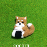柴犬とおにぎりのはぐはぐブローチ