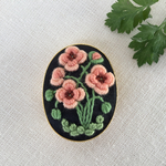 刺繍ブローチ3×4 ワイルドなひなげし
