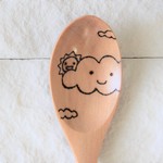 青空模様の木のスプーン