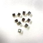 メタルビーズ キューブ  プラチナシルバー 4mm【10個】 