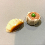 ジューシーギョウザとシュウマイのイヤリング