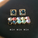 10colorｓスワロフスキー♥スクエアピアス