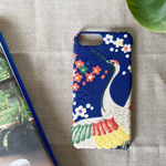 【 KIMONO】 希少！アンティーク着物のiPhoneケース（梅と鶴）