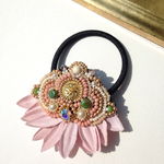 bloom(green) ビーズ刺繍ヘアゴム