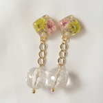 かすみ草のチェーンピアス