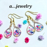 プチ花びらピアス☆かすみ草