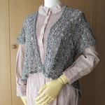 「値下げ」透け感が素敵なモチーフの変形ボレロ